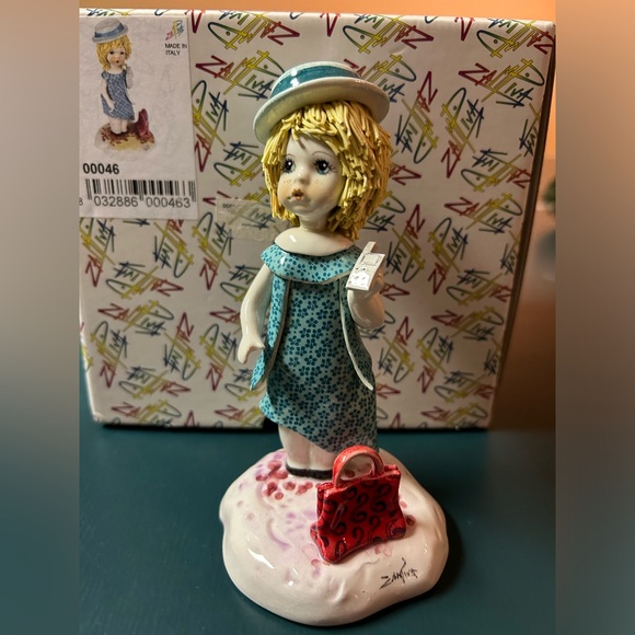 zampiva Other - Zampiva Figurine NIB